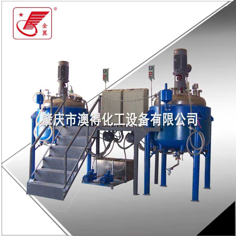 500L不鏽(xiù)鋼電加熱(rè)反應釜