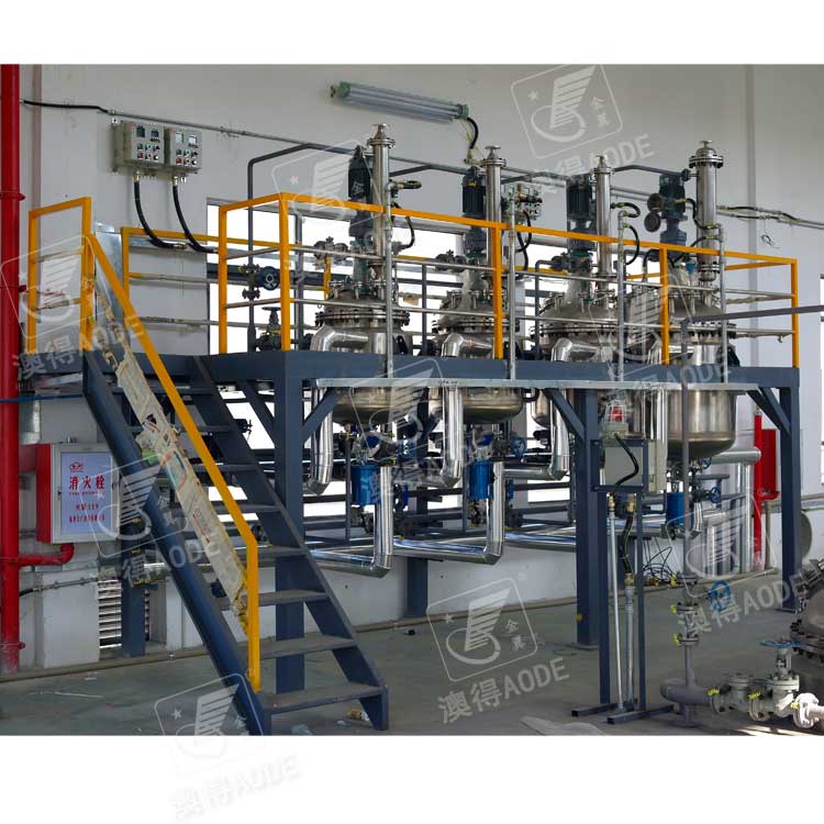 分散研(yán)磨攪拌(bàn)脫泡一(yi)體釜