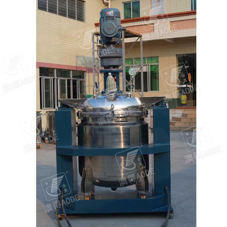 龍門(men)式液壓升降脫泡(pao)機