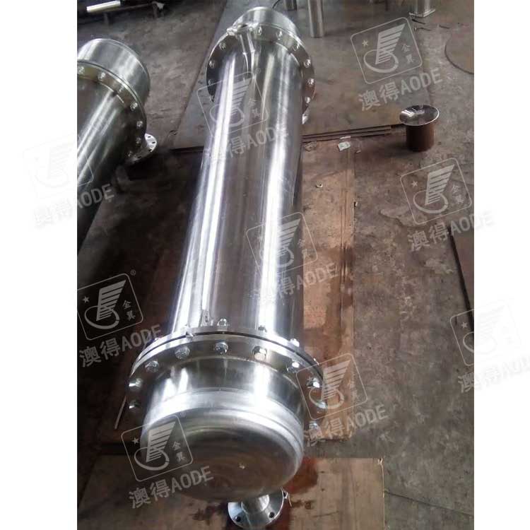 立式(shi)冷凝器(qi)