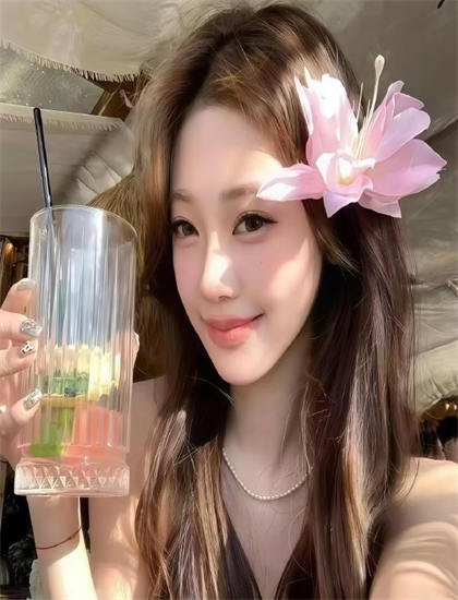 《Asbest》剪辑手法分析典范式的：节奏把控与转场技巧探讨